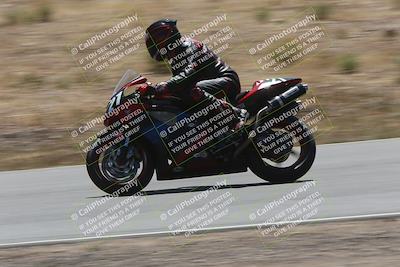 media/Apr-20-2025-AHRMA (Sun) [[393a79c373]]/Race/Group 8/Turn 4b/